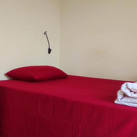Budget-Friendly Self-Serve Lodging Голвей Екстер'єр фото
