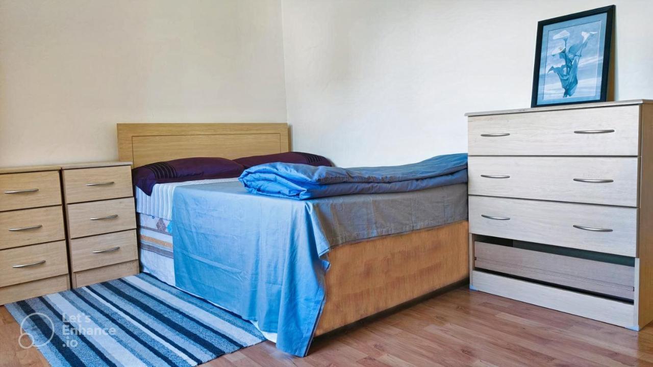 Budget-Friendly Self-Serve Lodging Голвей Екстер'єр фото